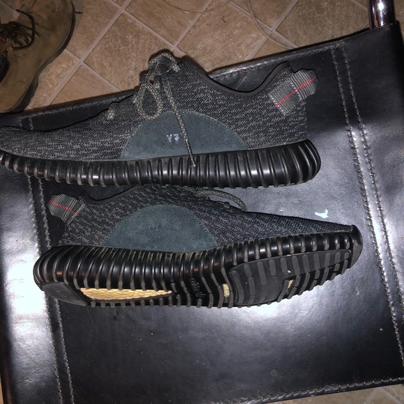 Adidas Yeezy Boost 350 - Picture 4 of 6